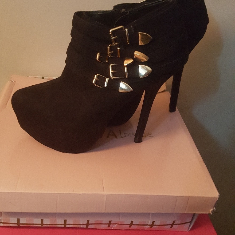 Women's Shoes